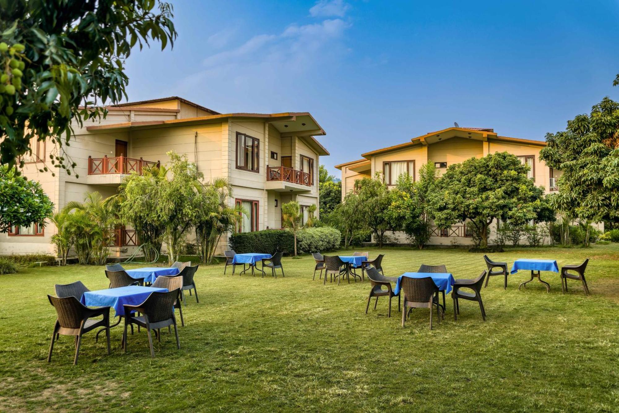 Villa Sunday Alaya Corbett à Rāmnagar Extérieur photo